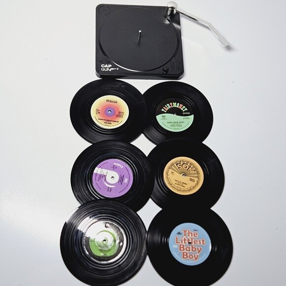 Retro / Vintage Vinyl Record Style Coasters Drink Mats Bar Set Discs With Holder - Picture 11 of 14